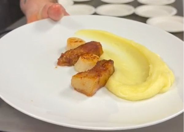 Feature image papada